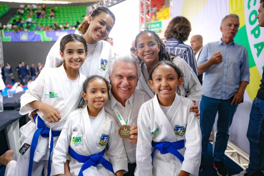 Caiado abre campeonatos nacionais de karatê