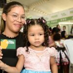 Seds entrega e troca cartões do Mães de Goiás e Dignidade em Goiânia