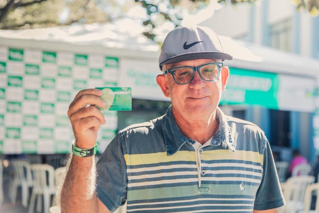 Goiás Social entrega benefícios em 20 municípios nesta semana