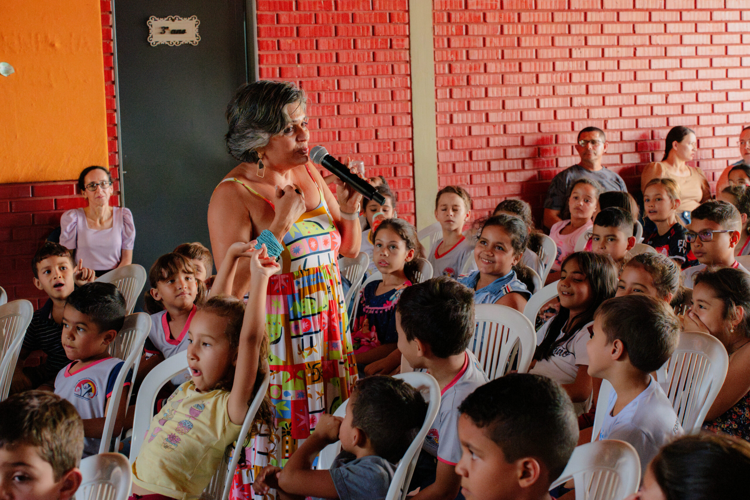 Circuito Musical Sabah Moraes percorre escolas públicas do interior