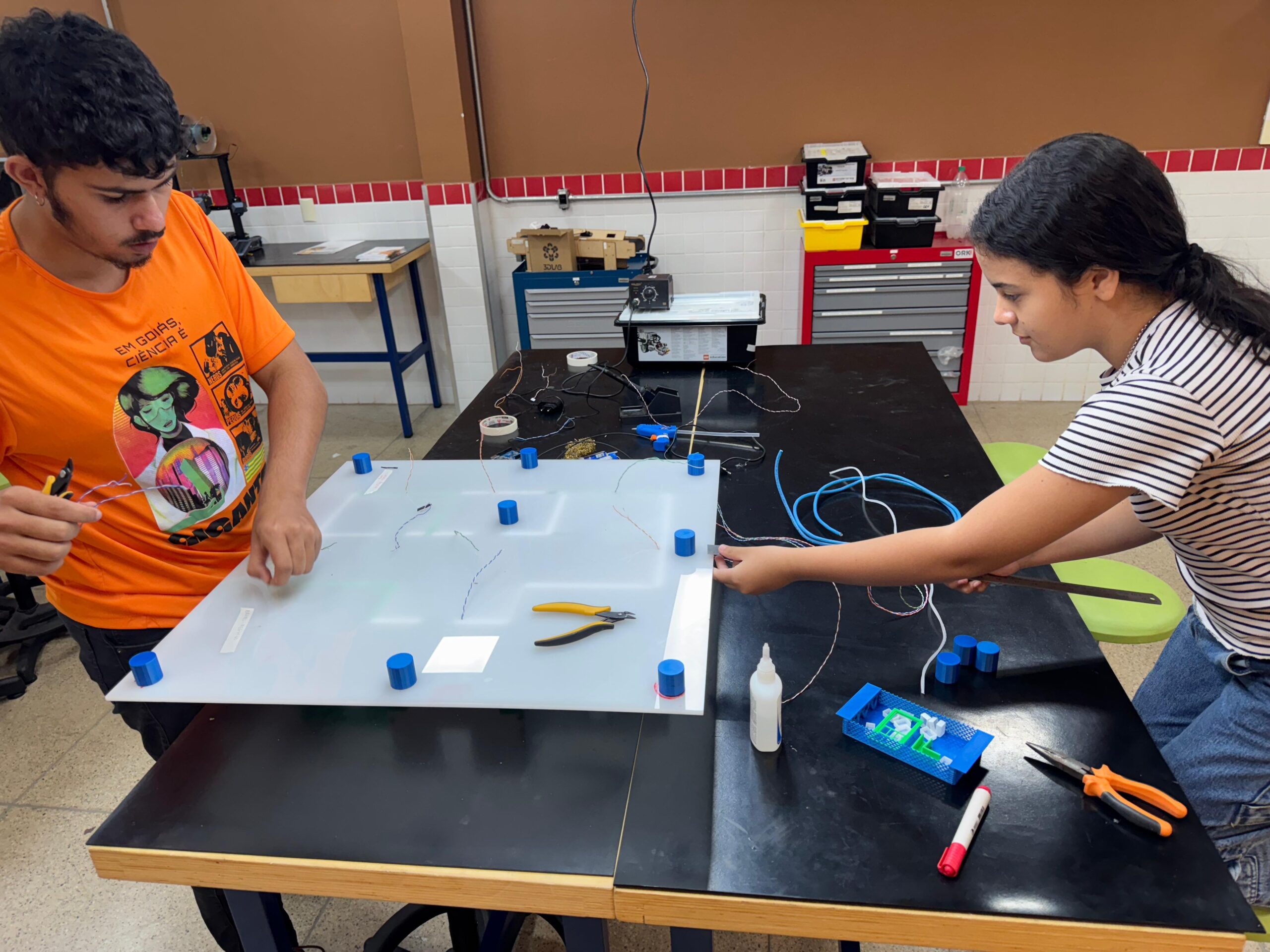 Equipe das Escolas do Futuro disputa etapa do Campeonato Internacional de Robótica