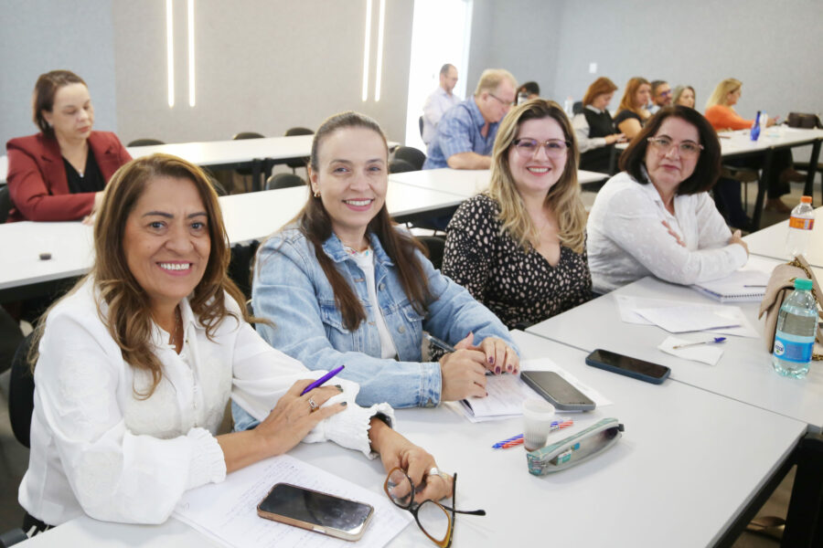 Seduc apresenta plataforma BI a coordenadores das regionais de educação