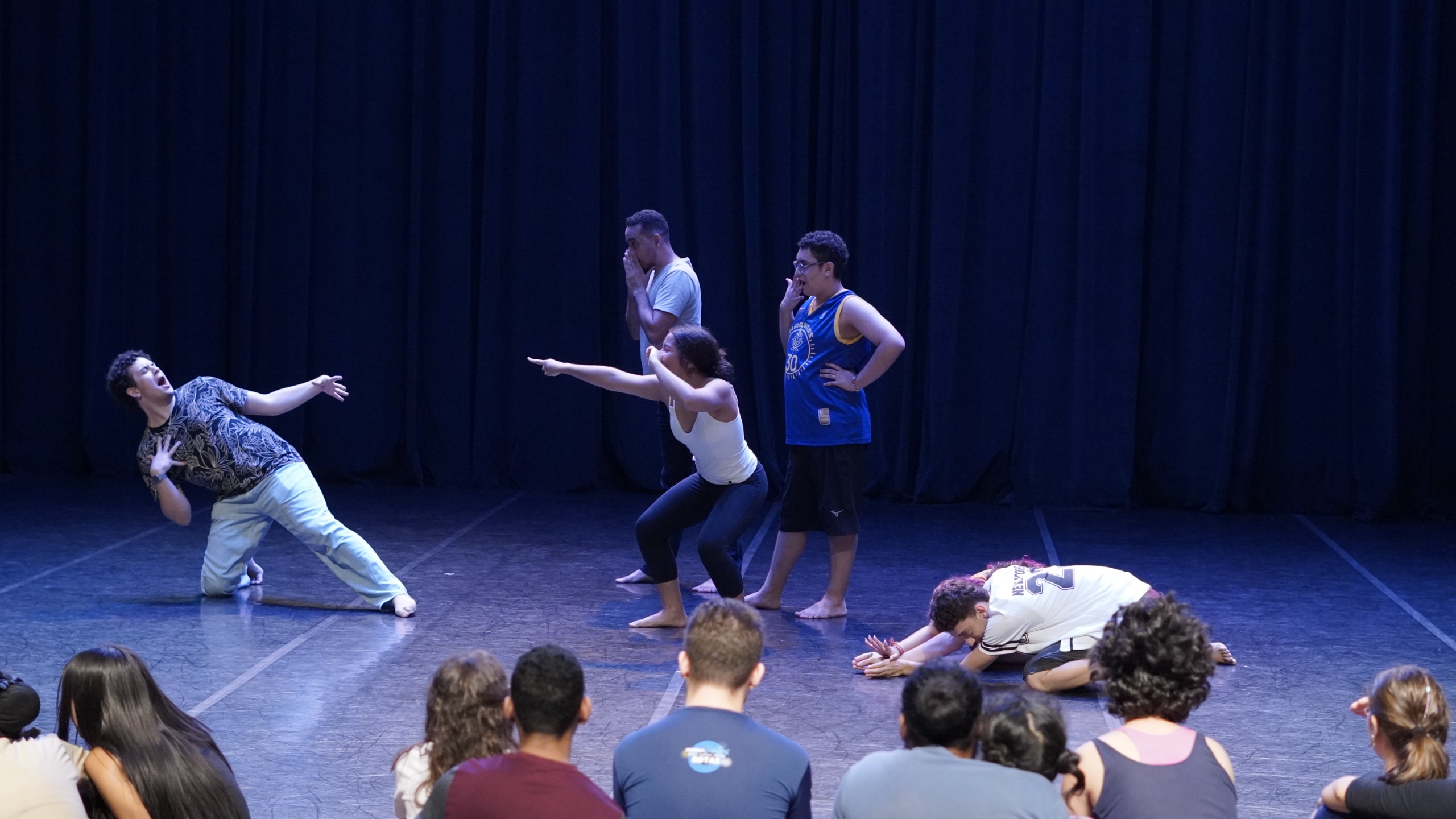 Basileu França promove apresentações de teatro gratuitas