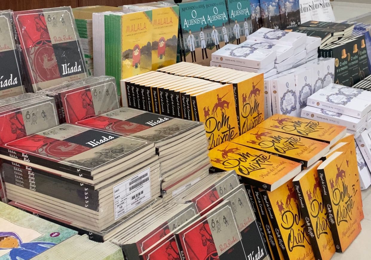 Escola de Governo lança Clube do Livro