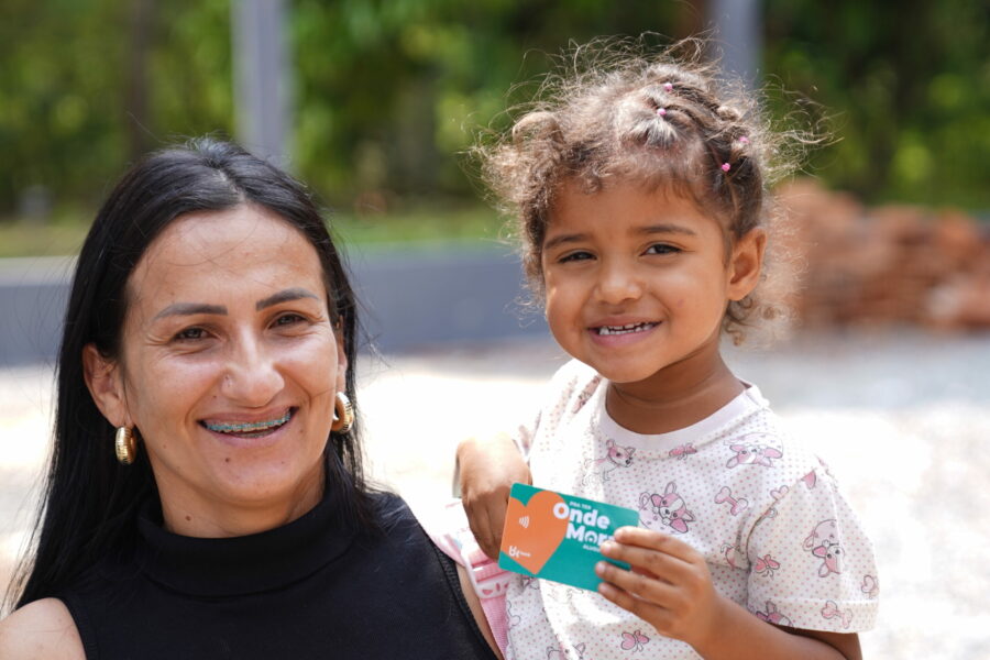 Goiás Social em Bela Vista: Agehab entrega 44 cartões do Aluguel Social