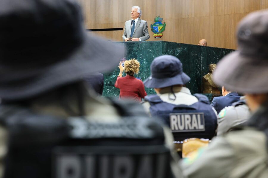 Caiado anuncia nova unidade do Batalhão Rural