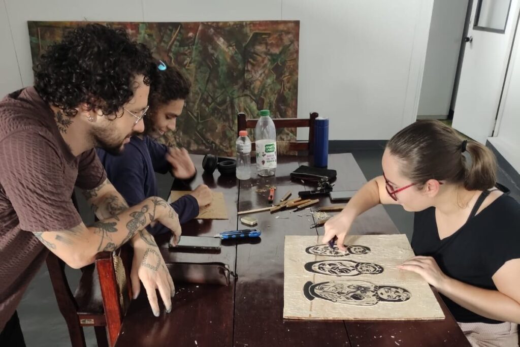 Escola de Artes Visuais divulga oficinas gratuitas de junho