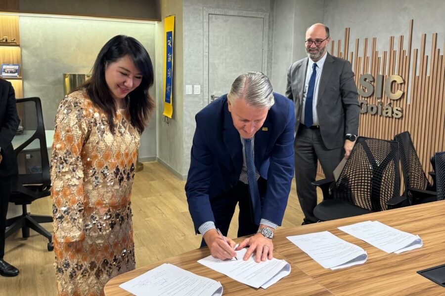 Goiás e China assinam memorando para criação de laboratório de gemas
