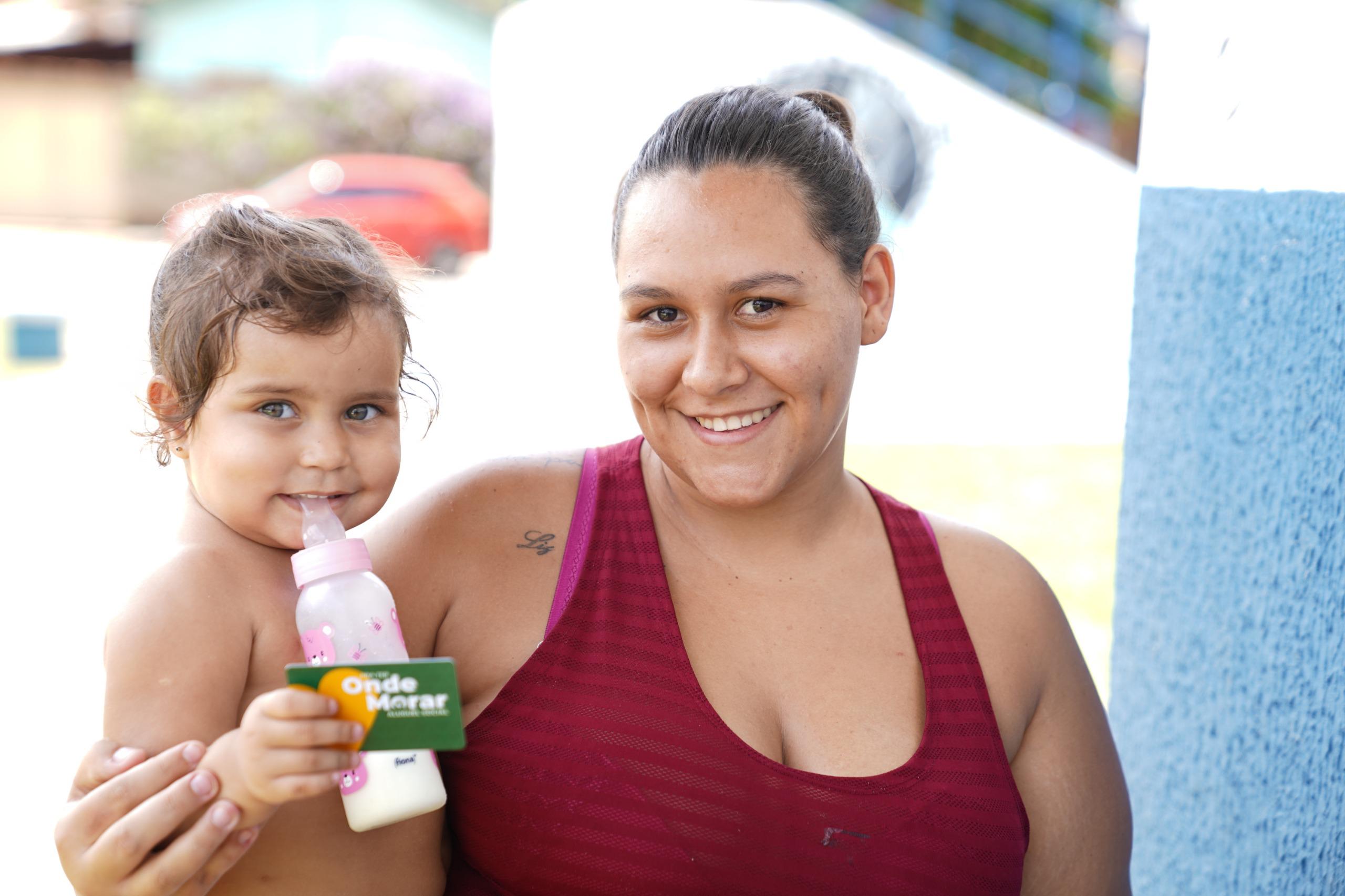 Agehab entrega 50 cartões do Aluguel Social em Rianápolis