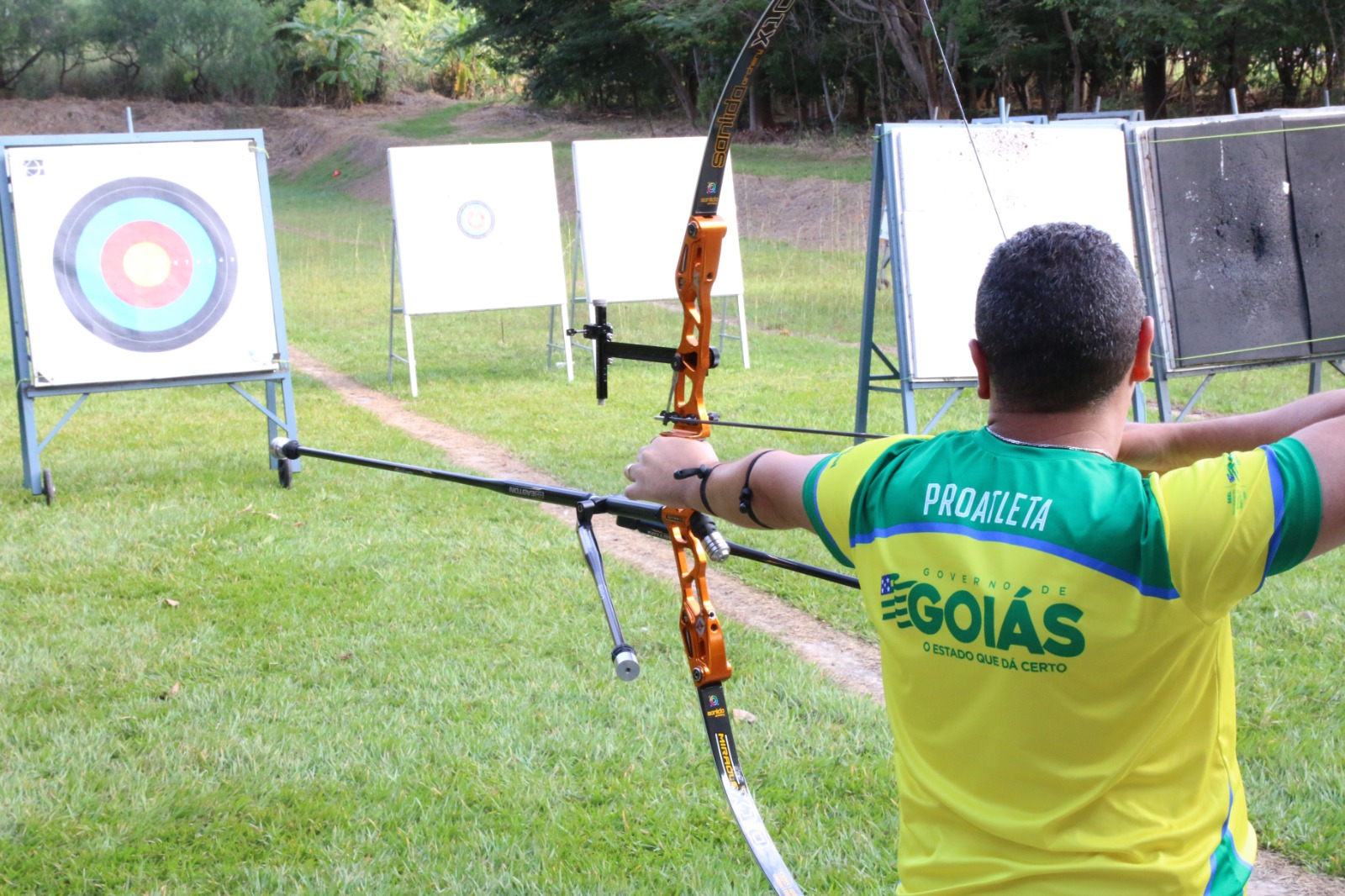 Governo sanciona mudanças na lei que dobra vagas e reajusta bolsas do Pró-Goiás Atleta