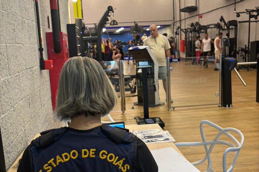 Procon autua três academias em Goiânia por cláusulas abusivas em contrato