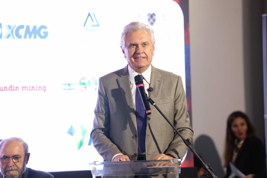 Potencial econômico da mineração em Goiás é destaque em abertura de evento do setor