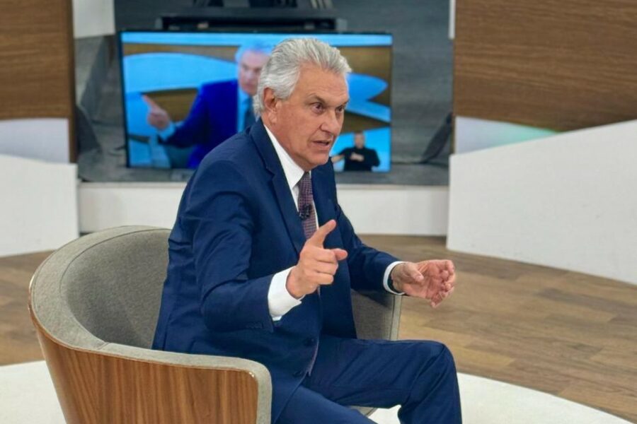 “Quando se promove tranquilidade, não há espaço para o crime”, diz Caiado no Roda Viva