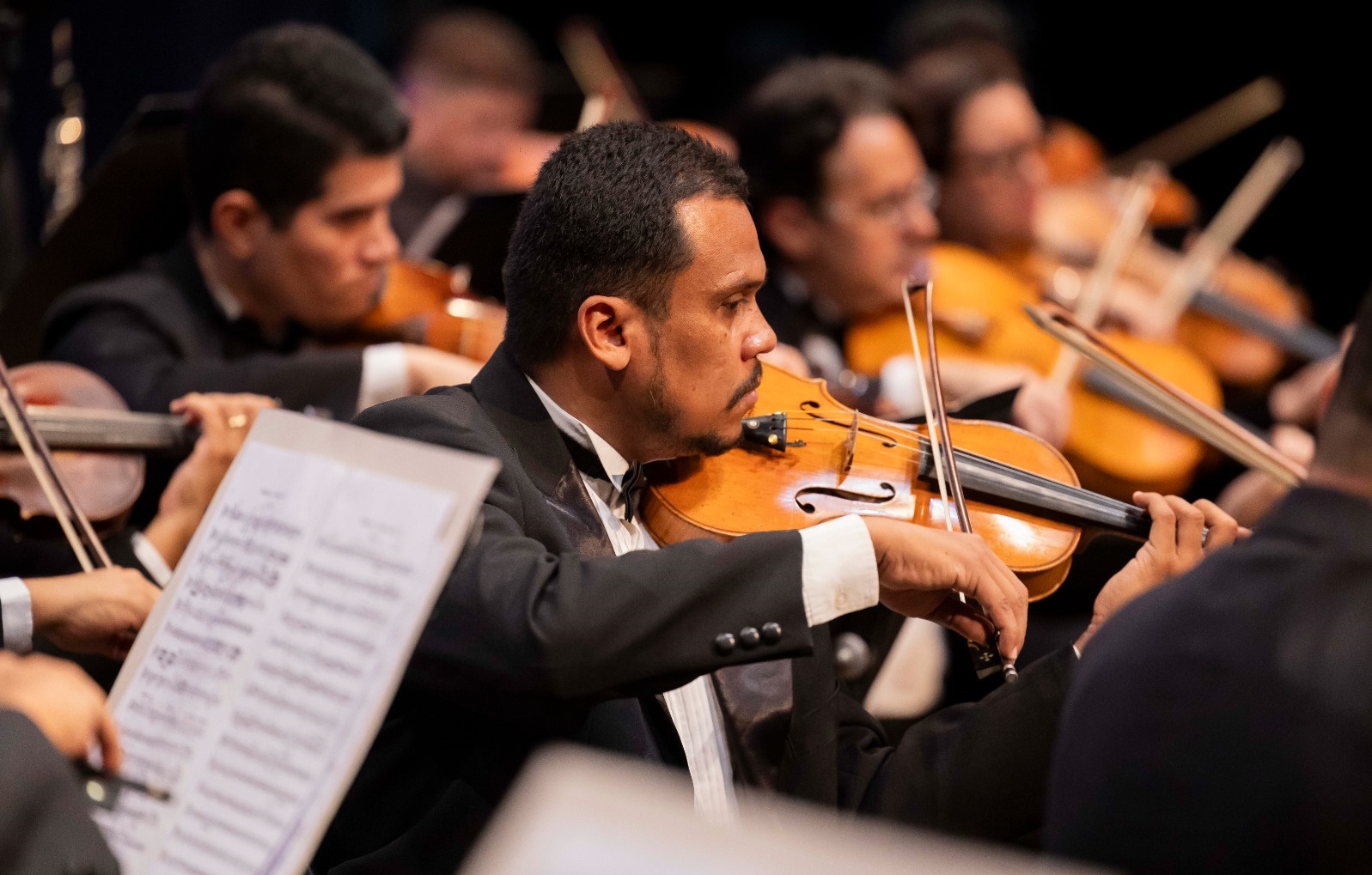 Teatro Goiânia recebe concerto especial de Dia dos Namorados