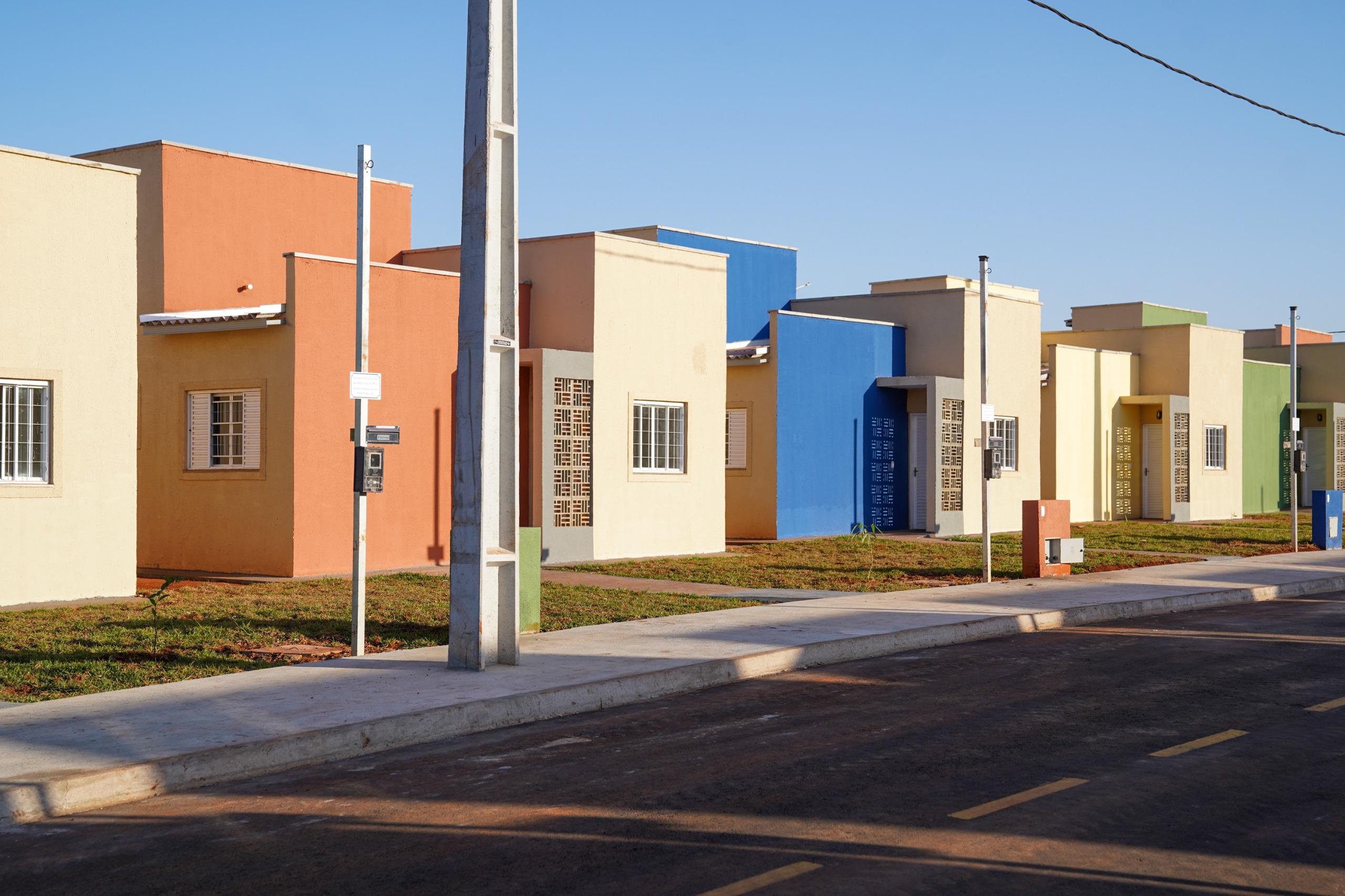 Agehab entrega 65 casas a custo zero em Buriti Alegre e Panamá nesta sexta-feira