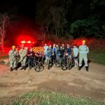 Bombeiros localizam 9 adolescentes perdidos em mata, com apoio de drone