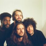 Boogarins lança álbum ‘Bacuri’ em show especial no Martim Cererê