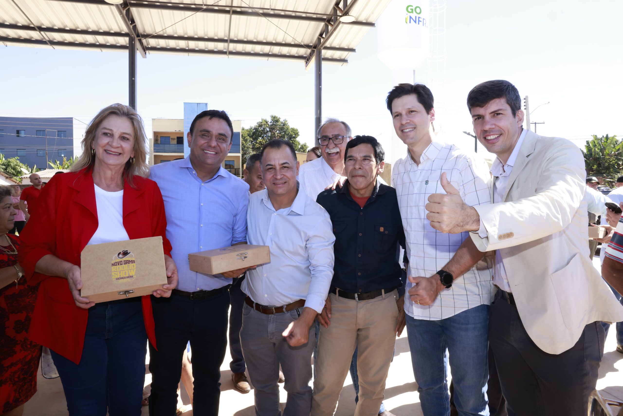 Daniel Vilela inaugura Feira Coberta do Produtor em Novo Gama