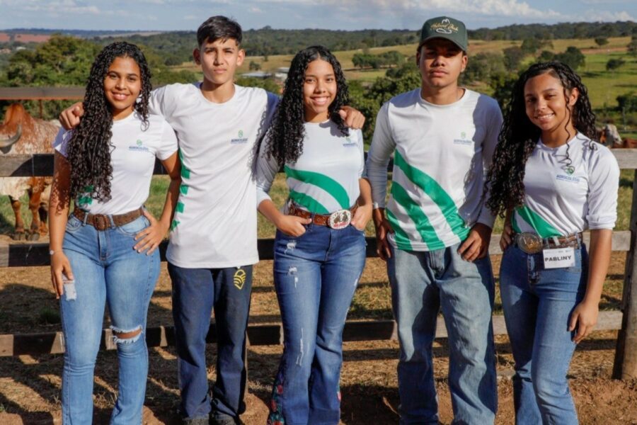 Sucessão familiar ganha força com políticas públicas voltadas à juventude rural em Goiás