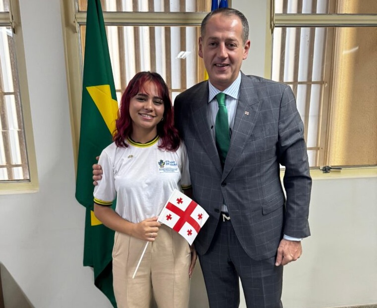 Governo e Embaixada da Geórgia firmam parceria para bolsa de estudos