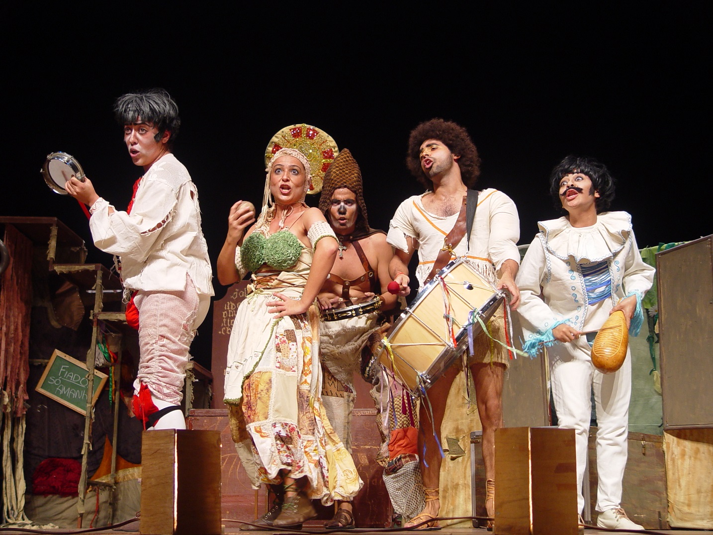 Cia de Teatro Nu Escuro leva espetáculo premiado a Aparecida, neste sábado