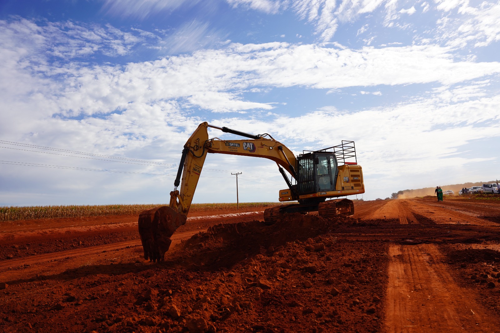 Goinfra inicia pavimentação das rodovias GO-050 e GO-219 com recursos do Fundeinfra