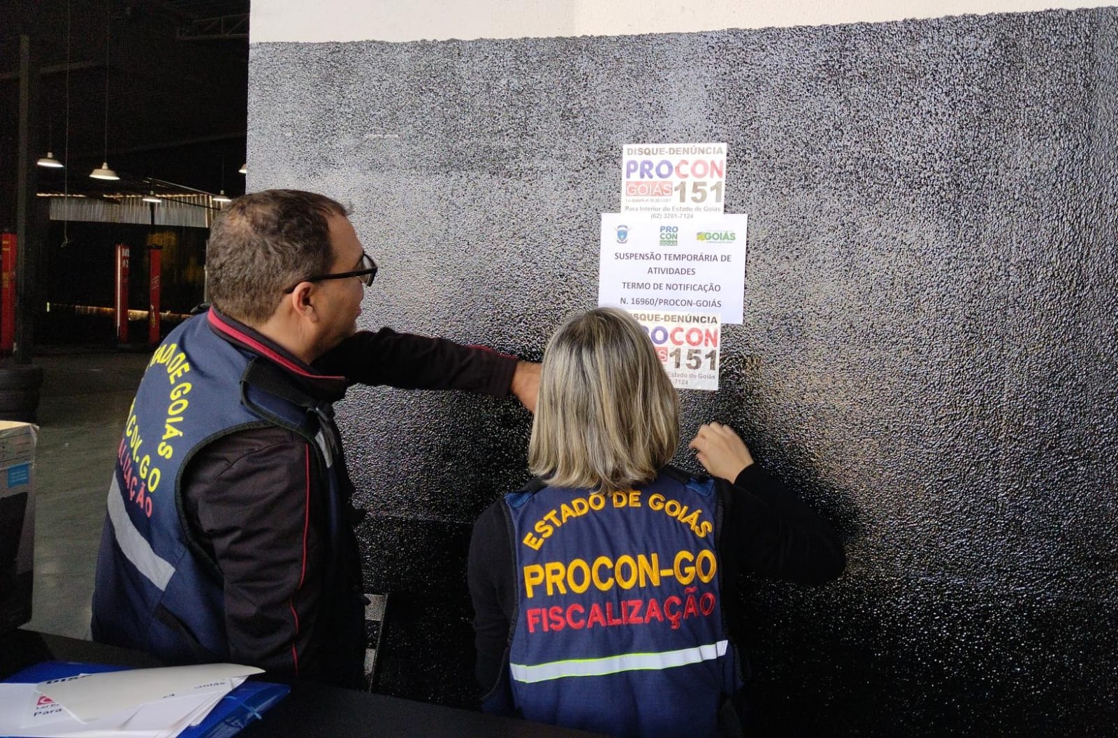 Procon suspende atividades de revendedora de pneus de Goiânia
