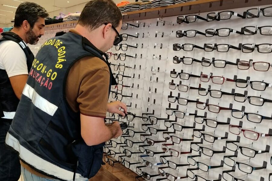 Procon apreende mais de 1000 óculos vendidos de forma irregular na capital