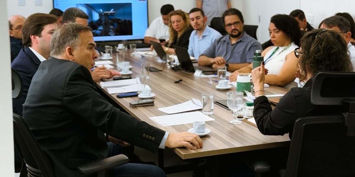 Semad e Prefeitura de Goiânia discutem situação do lixão da capital