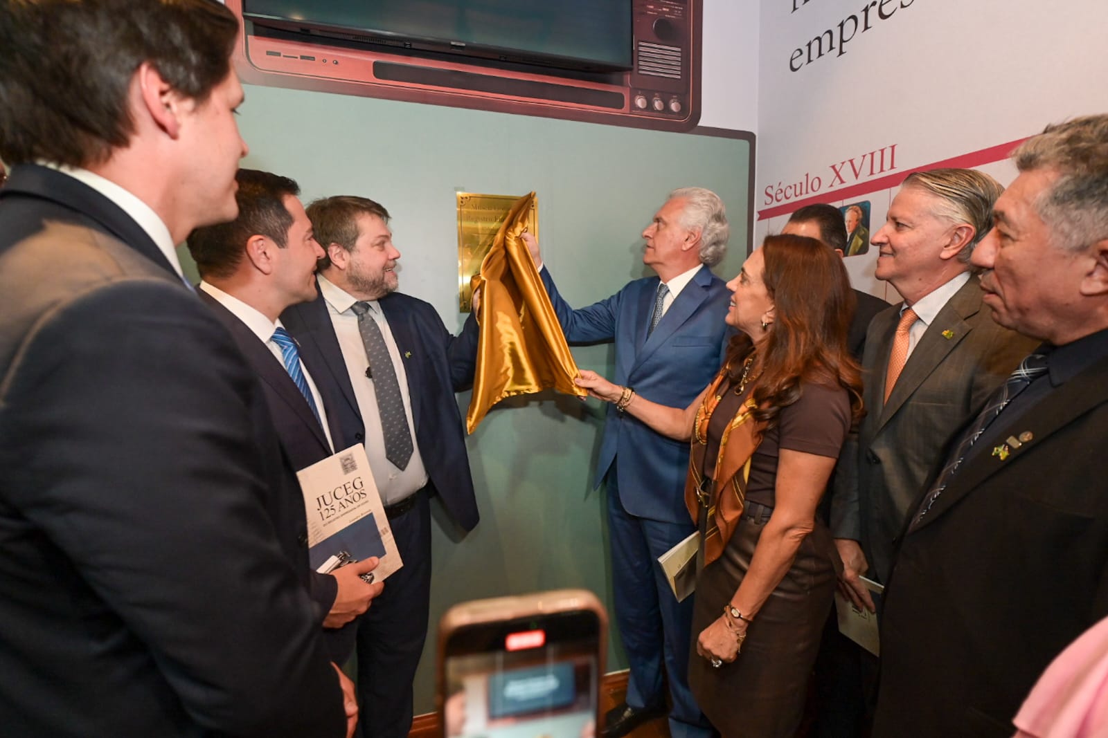 Na cidade de Goiás, Caiado prestigia inauguração do Museu da Juceg
