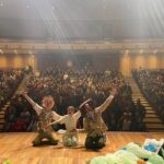 Abertas mais de 600 vagas gratuitas em cursos de teatro e violão
