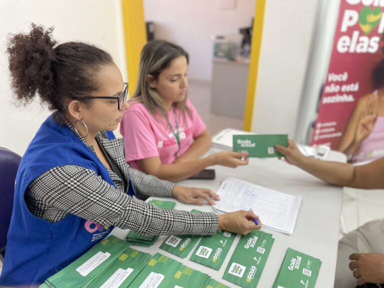 Cartões do Goiás Por Elas chegam até mulheres de 38 municípios