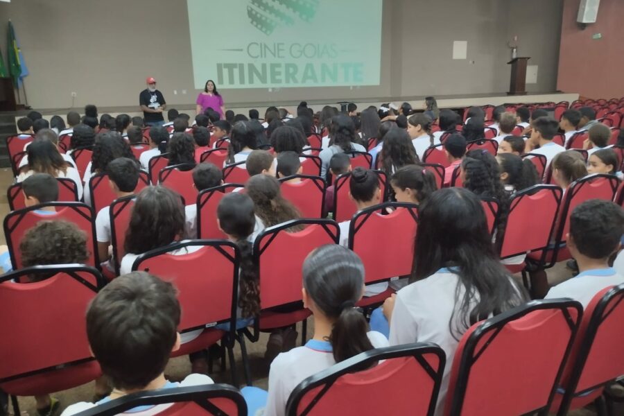 Cine Goiás Itinerante abre lista de espera para novos agendamentos