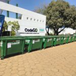 Codego entrega 30 containers metálicos para coleta de resíduos sólidos no Daia