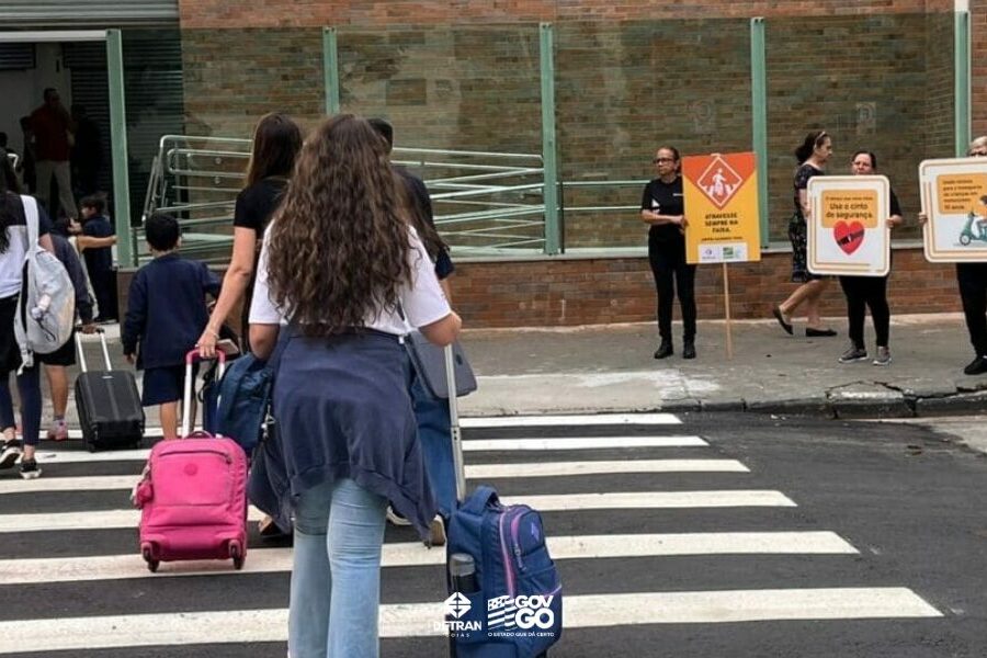 Detran realiza ações educativas na volta às aulas