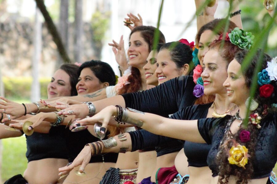 Dança tribal como experiência de conexão ganha novo workshop em Goiânia