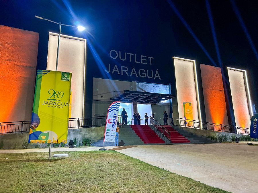 Outlet Jaraguá é lançado com entrega de lojas