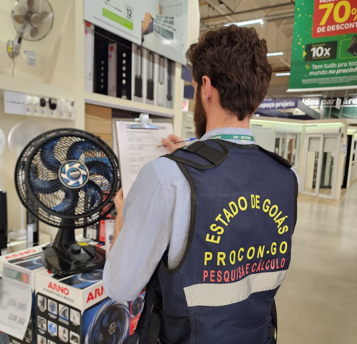 Procon aponta variação de até 162% em preços de ventiladores e umidificadores