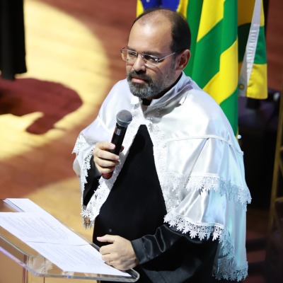 Antônio Cruvinel assume segundo mandato como reitor da UEG