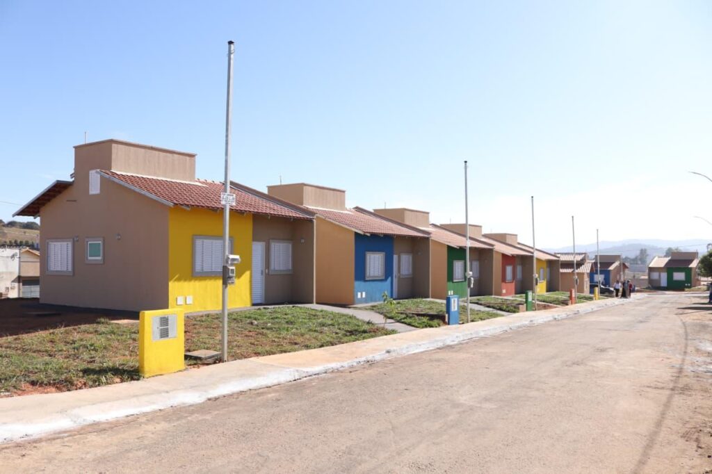 São Luís de Montes Belos recebe 44 casas a custo zero nesta quinta-feira