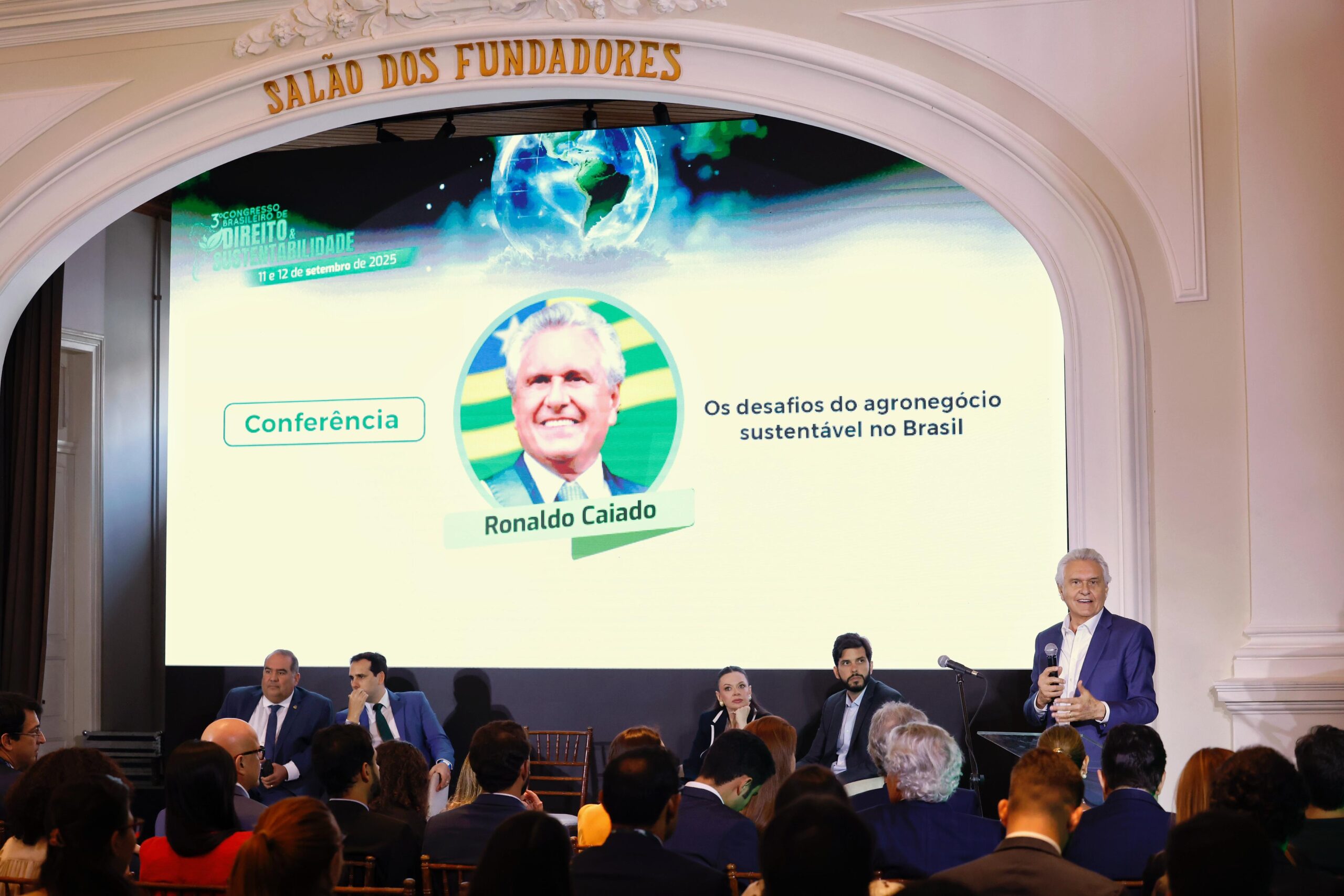 Caiado apresenta ações de Goiás para fortalecer agronegócio sustentável