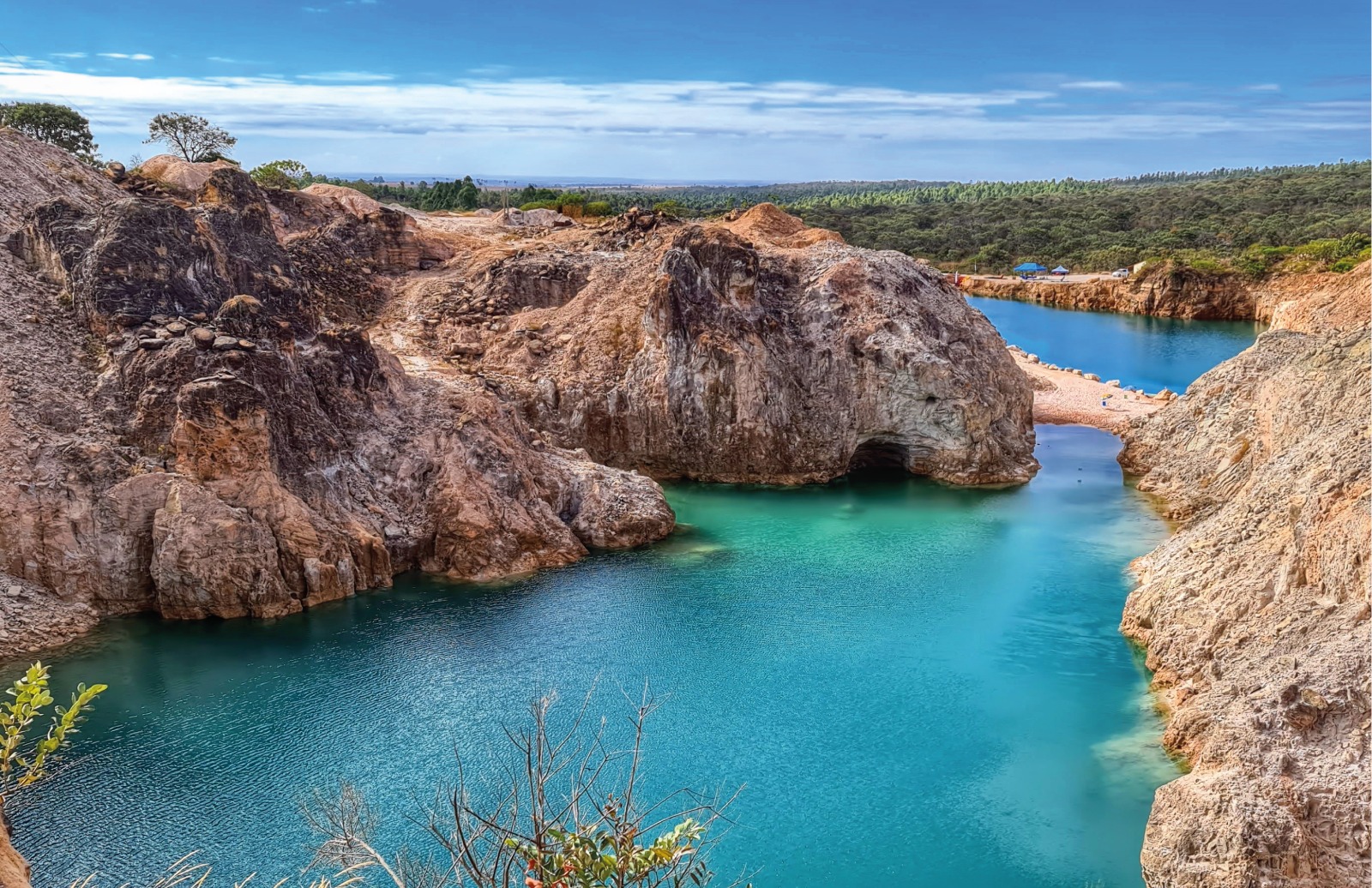Goiás apresenta destinos turísticos em feira internacional a convite da Embratur