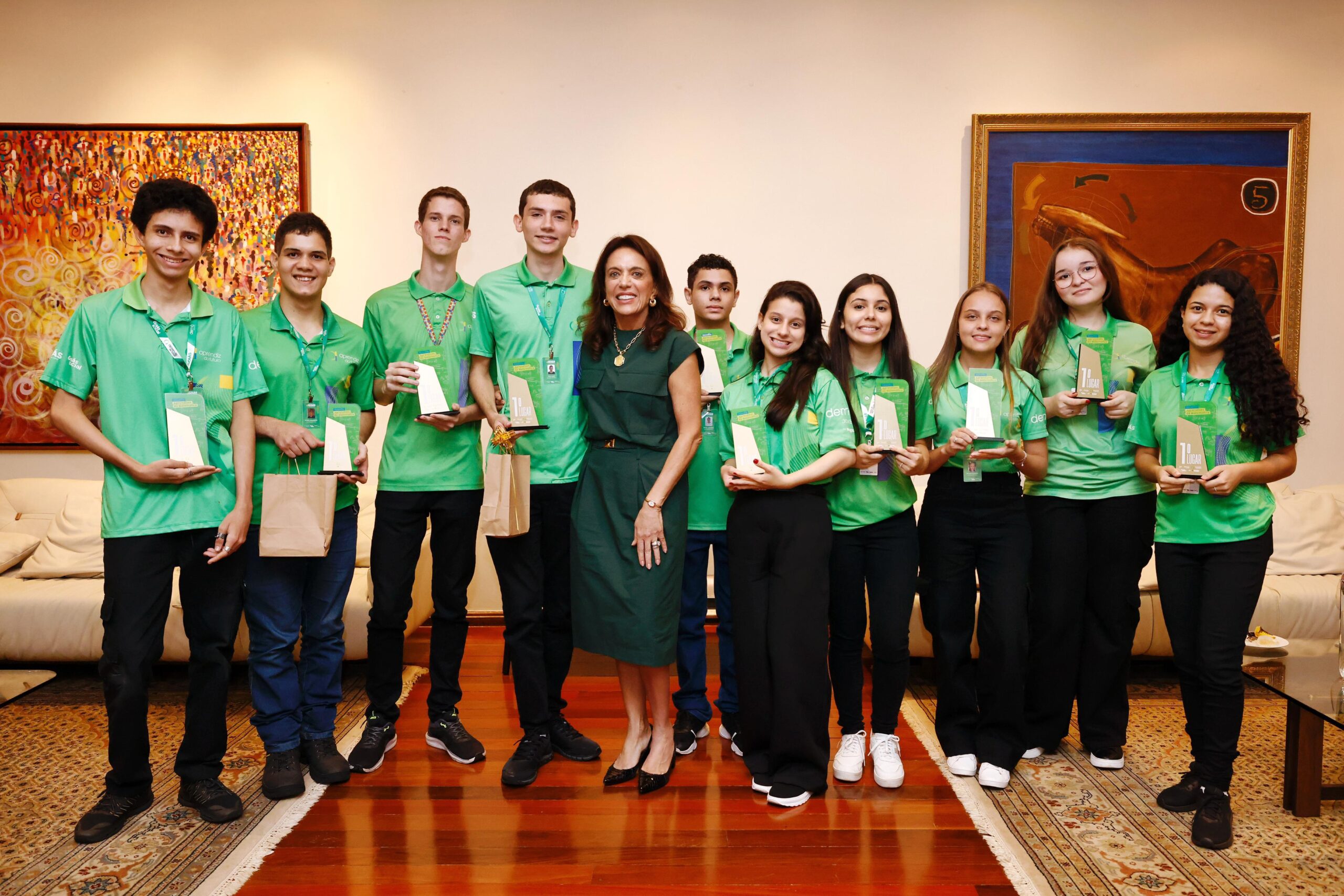 Gracinha Caiado premia 30 finalistas do Desafio Aprendizes da Matemática