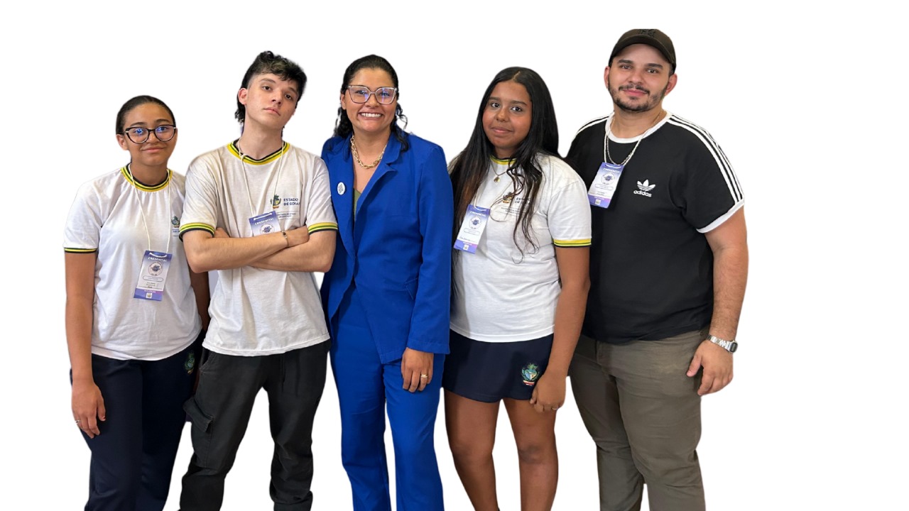 Alunos da rede estadual criam smartwatch para apoiar colegas neurodivergentes
