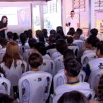 TV Brasil Central atende alunos com reportagens e palestra sobre redes sociais