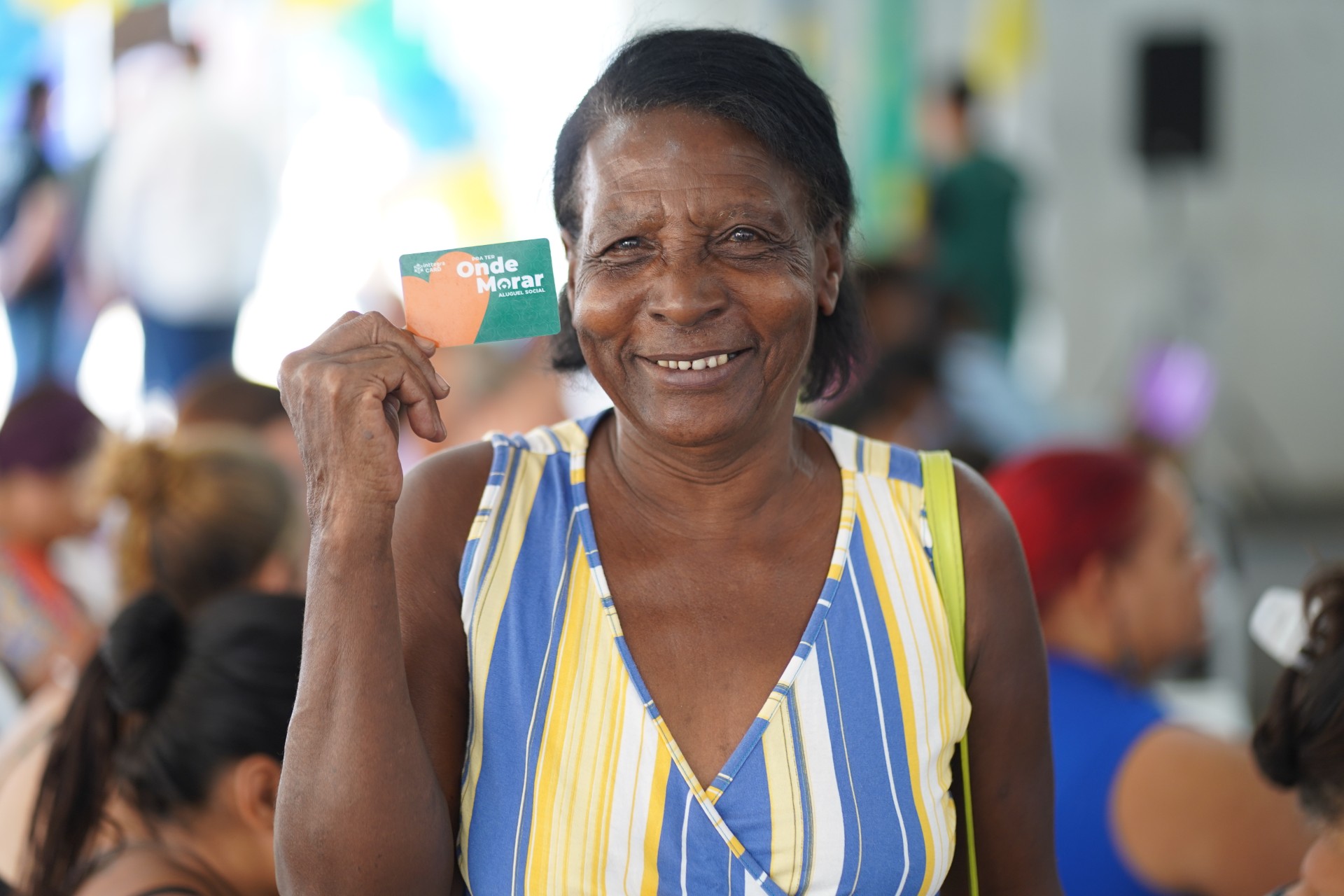 Agehab entrega Aluguel Social e escrituras em Aparecida de Goiânia