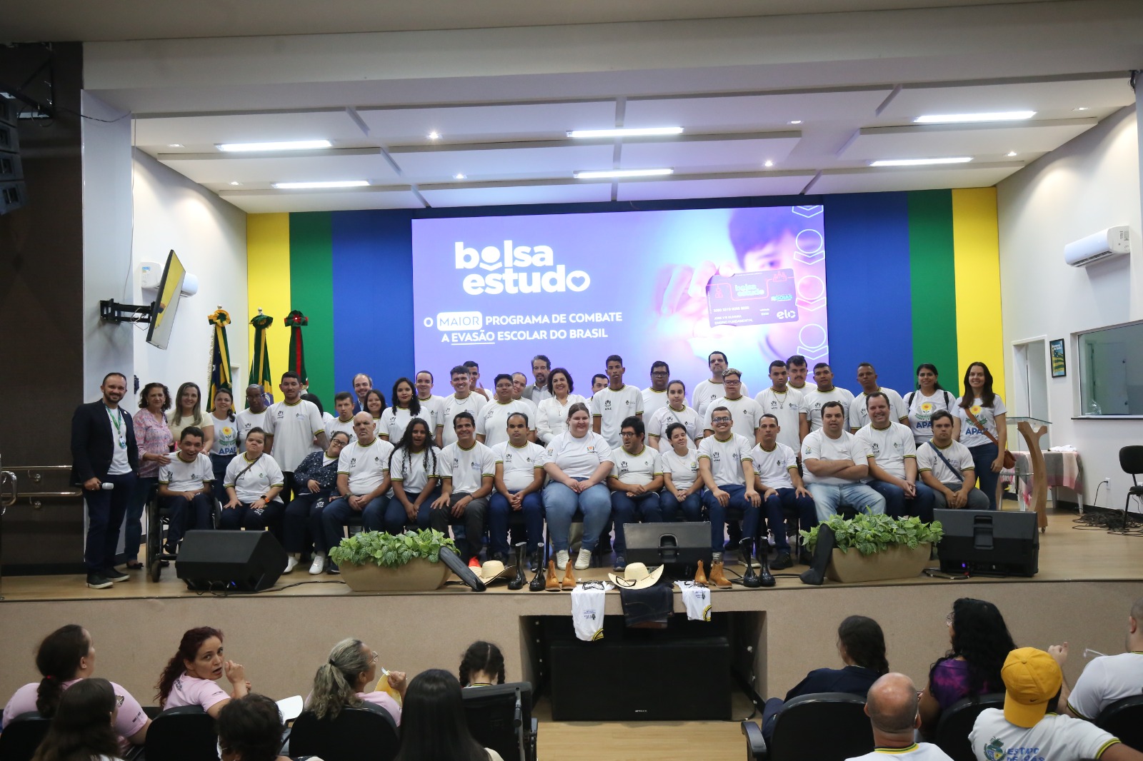Governo amplia Bolsa Estudo para alunos das Apaes e Escolas Família-Agrícola