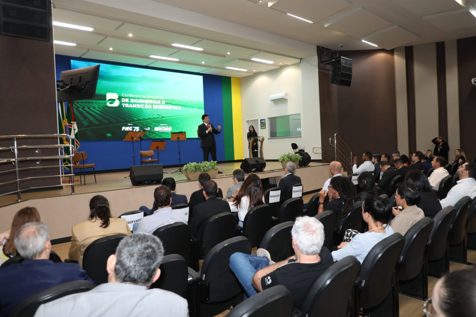Goiás discute futuro da transição energética
