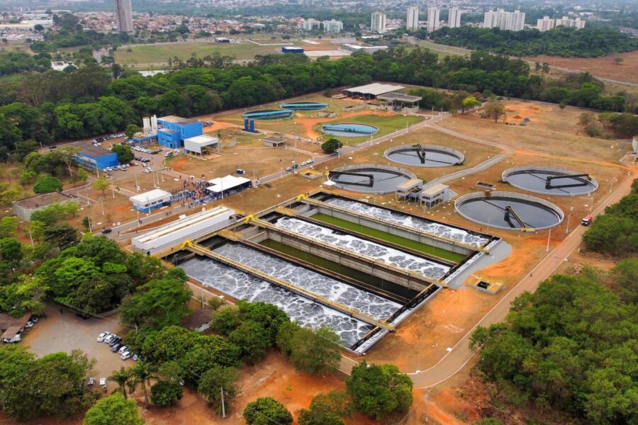 Governo entrega obra que aprimora sistema de esgotamento sanitário de Goiânia