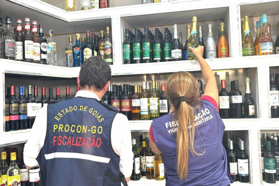 Procon participa de força-tarefa para combater falsificação de bebidas